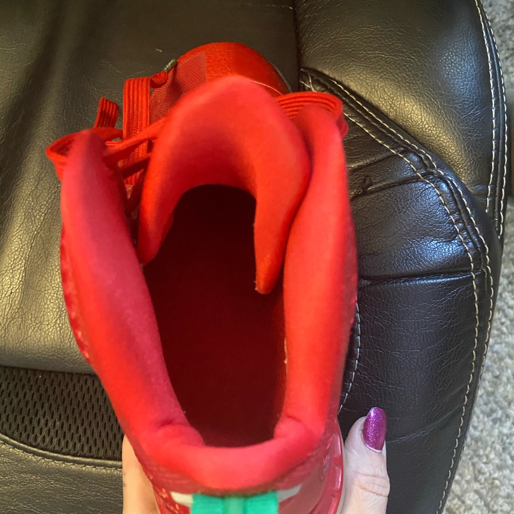 Lebron James Nike Extra Strings Red And Green - image 4